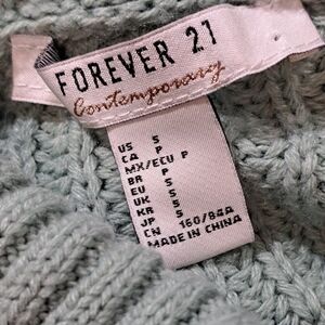 Forever 21 Women's Sweater - Light Green